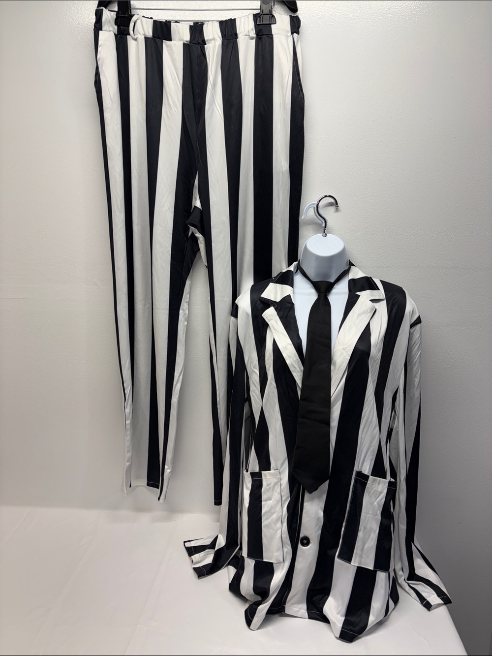 Beetlejuice Halloween Black&White Vertical Stripe Suit Jacket&Pants Size 3XL new
